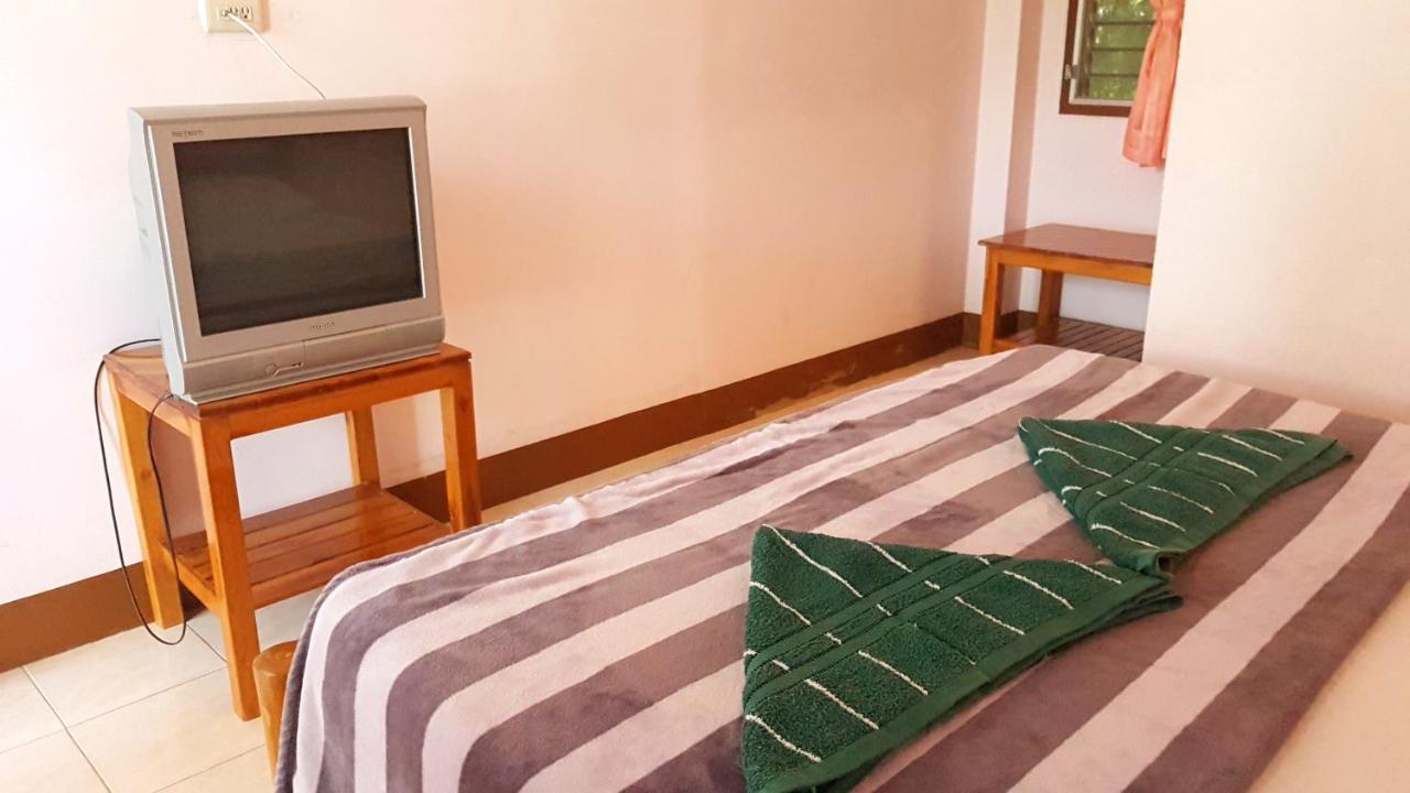 Tamarind Guesthouse Kanchanaburi Dış mekan fotoğraf