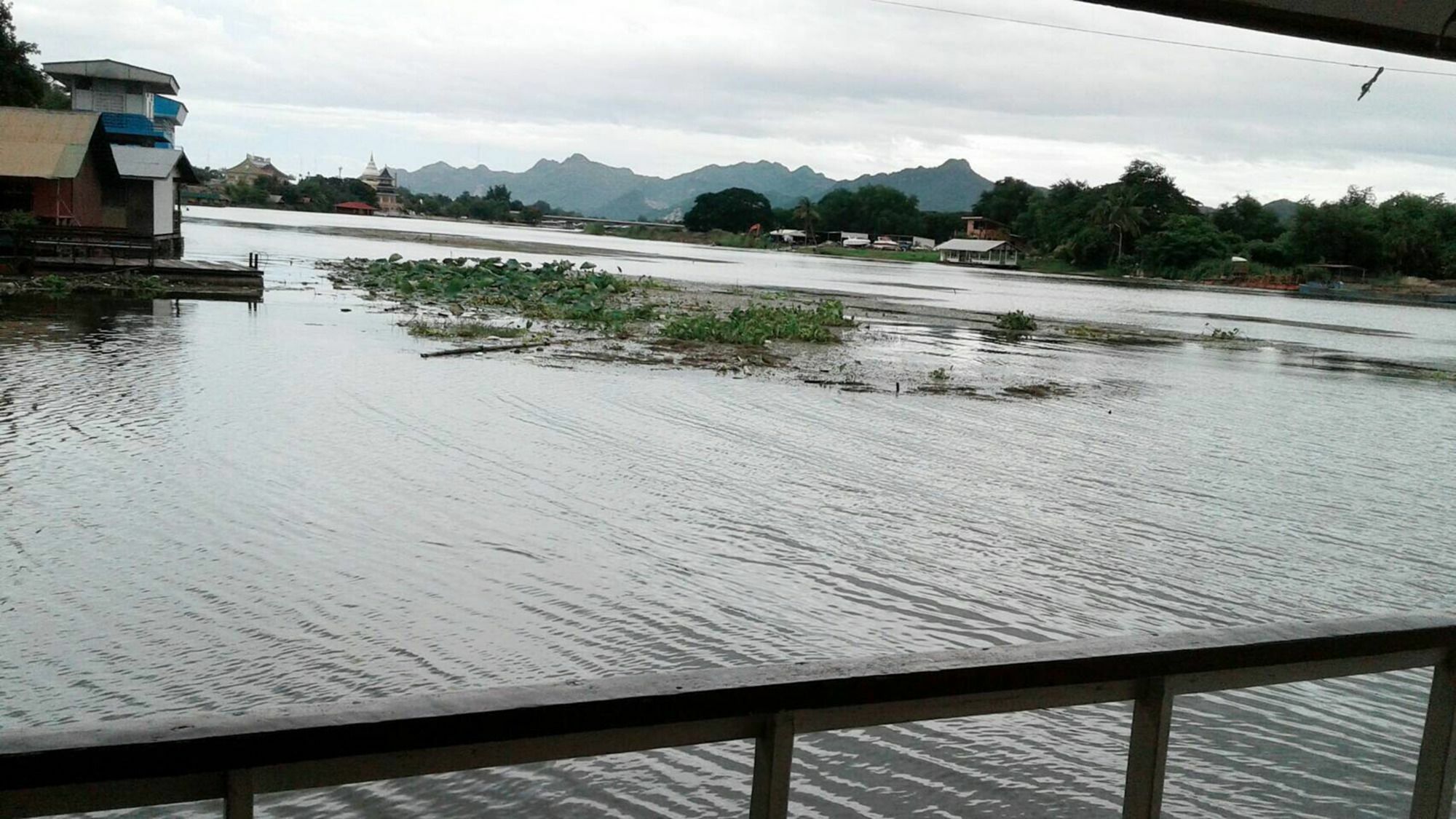 Tamarind Guesthouse Kanchanaburi Dış mekan fotoğraf